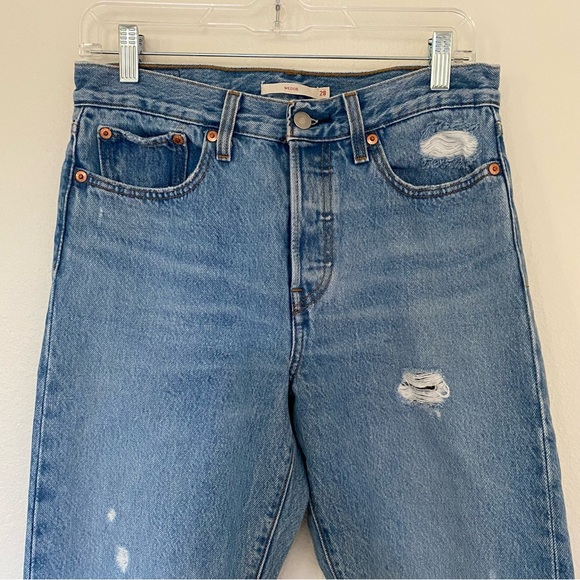 Levi's Premium High Rise Wedgie Denim Jean Size 28 . Like new - Picture 9 of 15